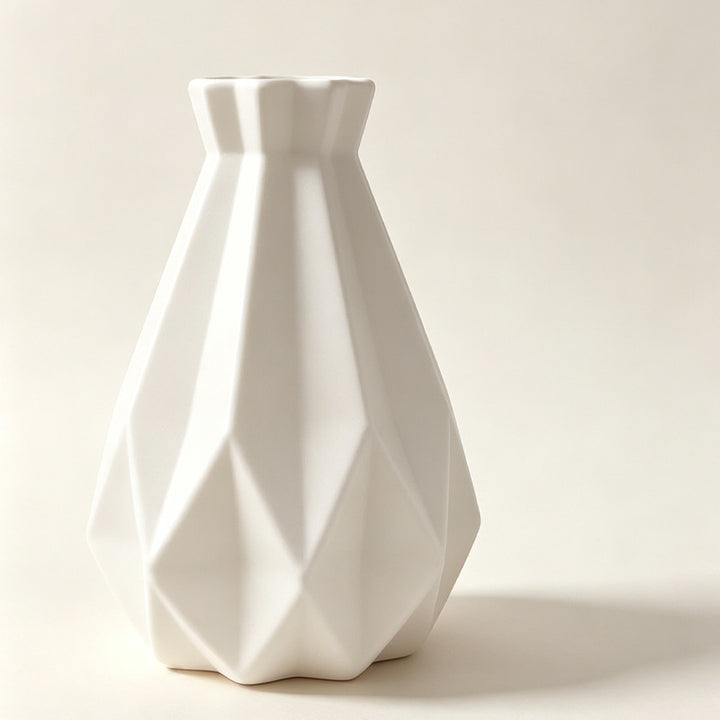 Moderne Winkel Dekorative Vase Karnz