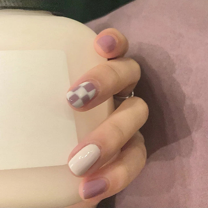 Chic Kariertes Nagelkunst