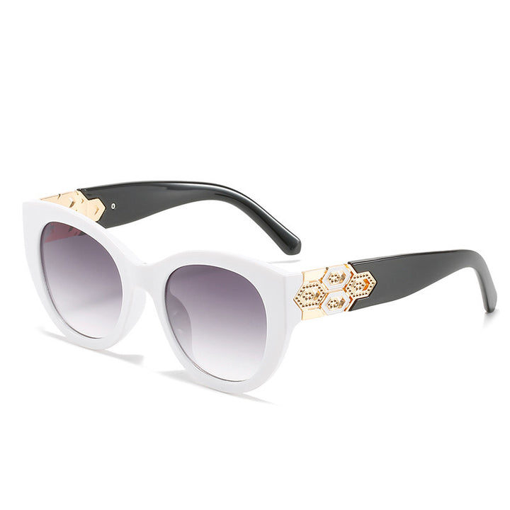 Modische Cat-Eye-Sonnenbrille mit dekorativen Akzenten Karnz