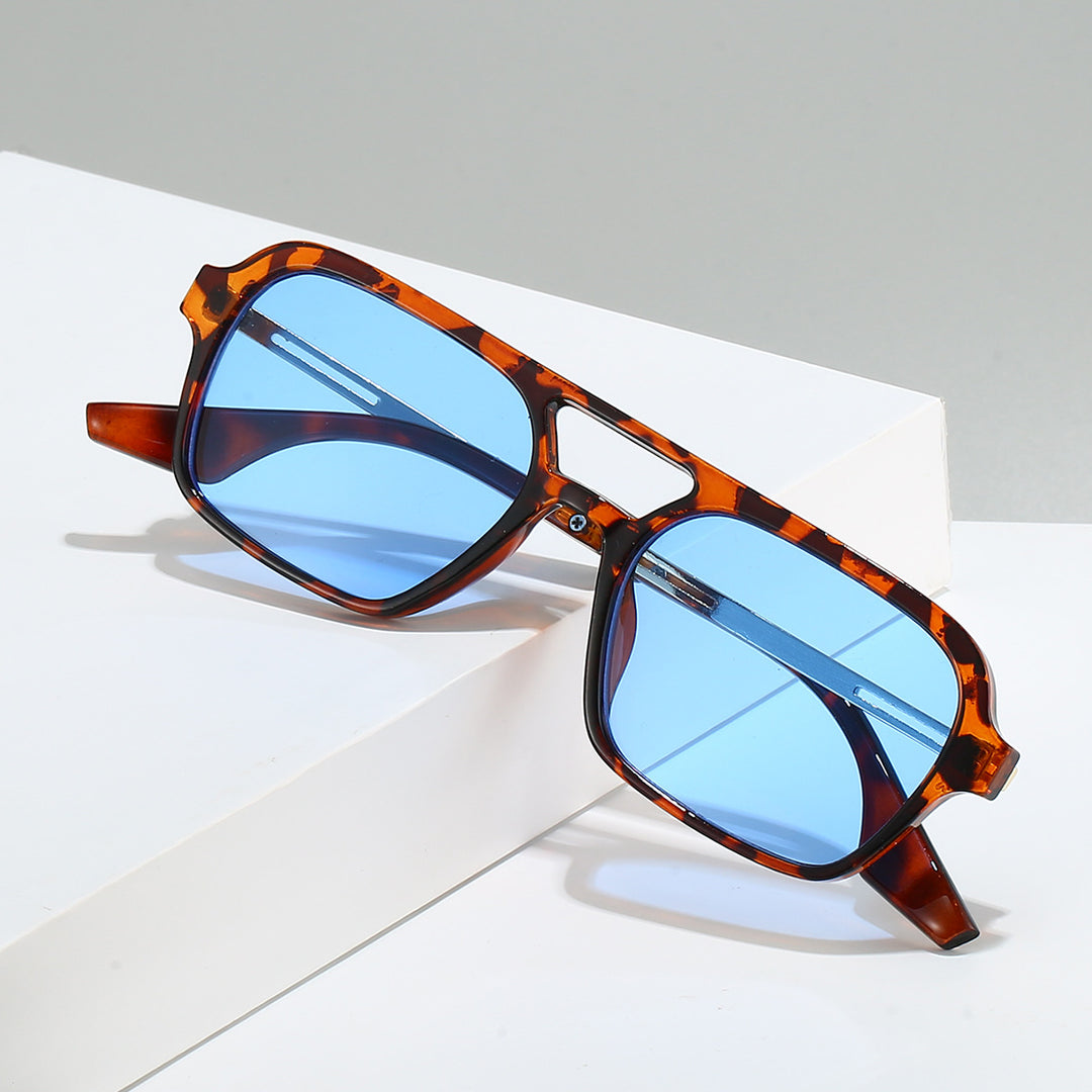 Damen Modische Sonnenbrille im zeitgenössischen Design mit polarisierenden Gläsern Karnz