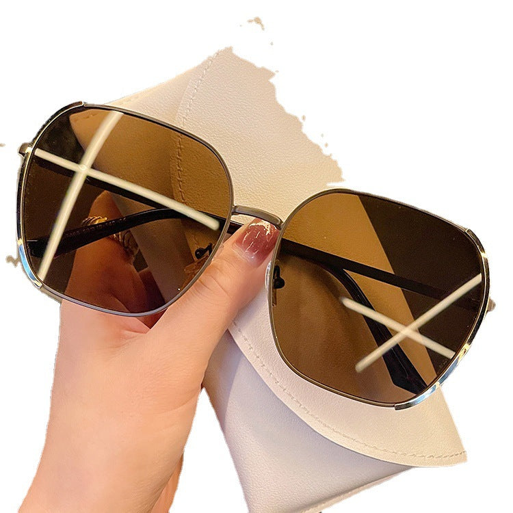 Damen Große quadratische Sonnenbrille mit hochwertigem Metallrahmen Karnz