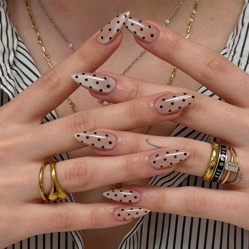 Elegante Polka Dot Mandel-förmige Nagelkunst-Verstärkungen Karnz