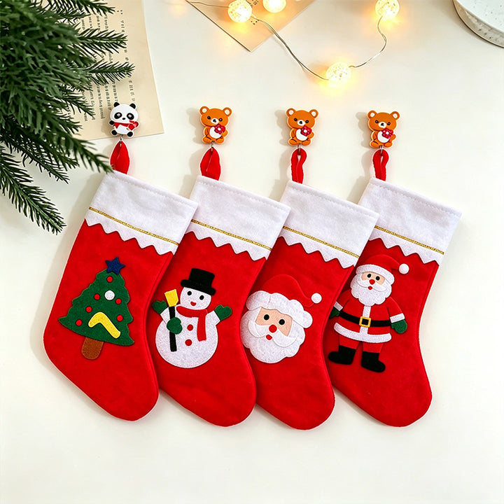 Niedlicher Weihnachtsstrumpf mit festlichen Motiven Karnz