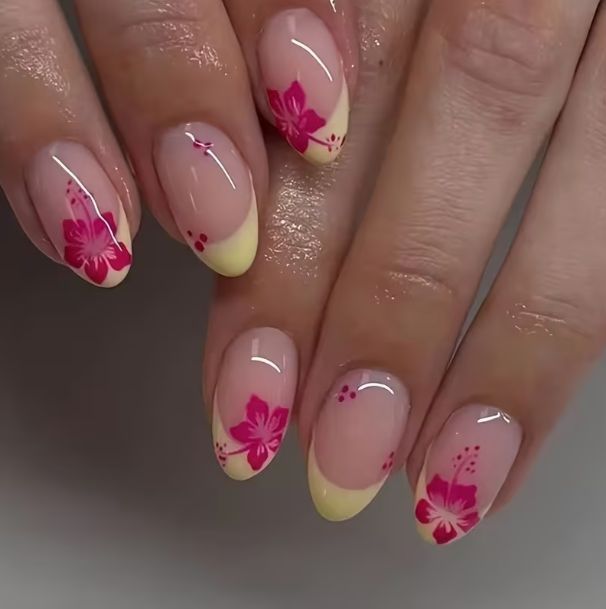 Tropisches Floral-Nagelkunst Karnz
