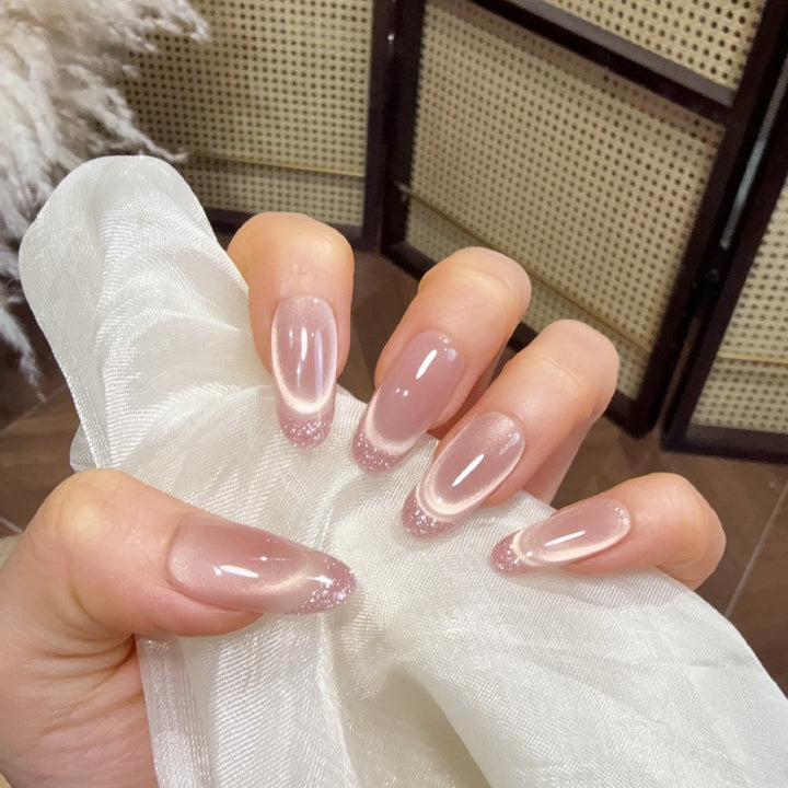 Elegante Gradient Press-On Nägel Karnz