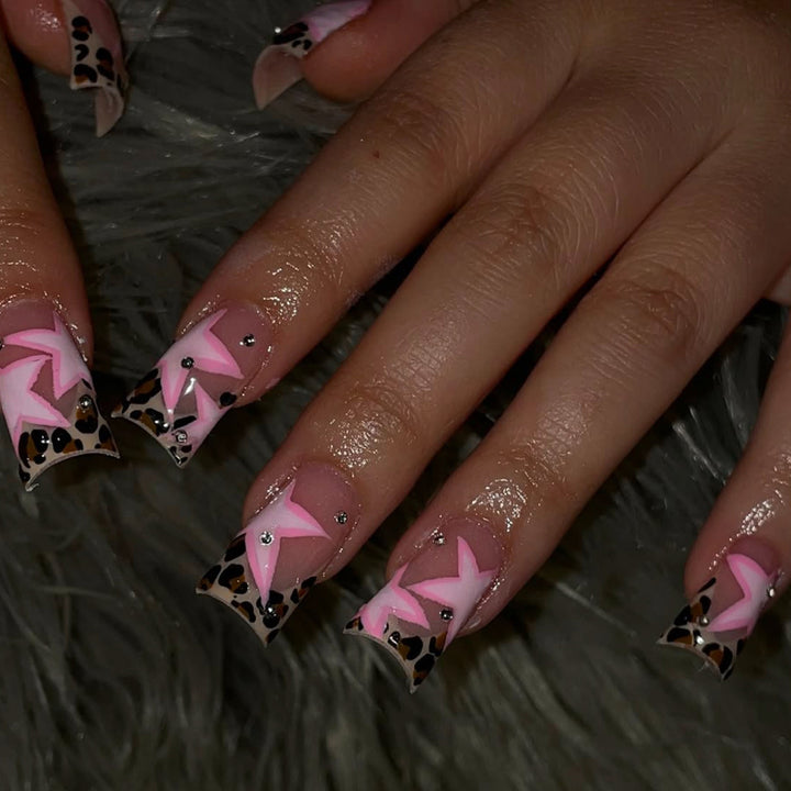 Glamouröse Stern-akzentierte Press-On Nagelkunst Karnz