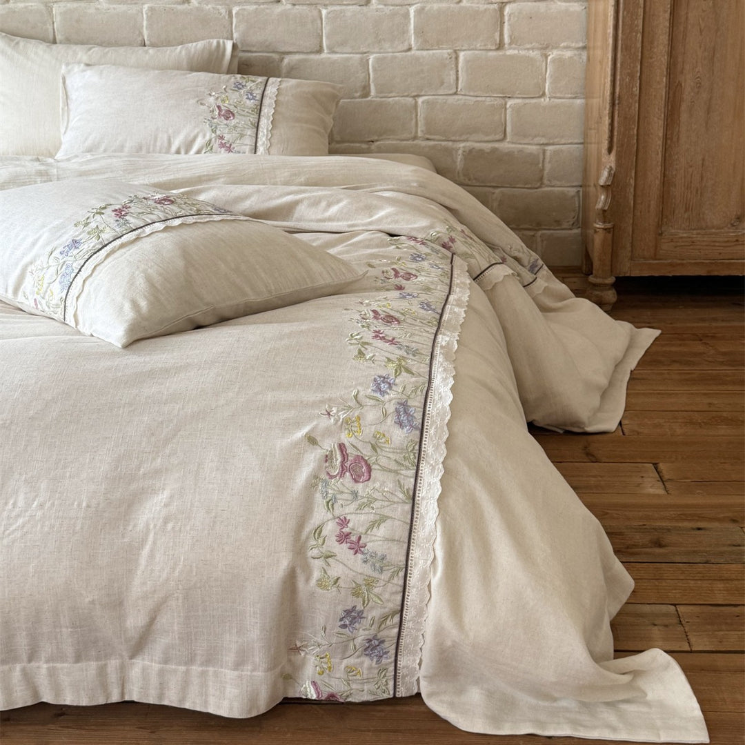 Ländlichen Stil Botanisch Gestickte Leinen-Feeling Bettbezug Ensemble mit Wellenförmiger Spitzenbordüre