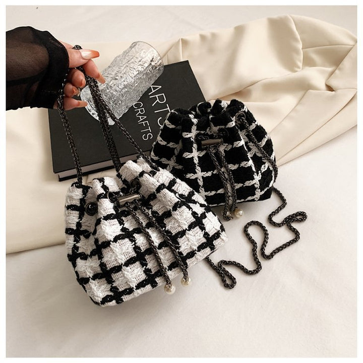 Woven Bucket Handtasche