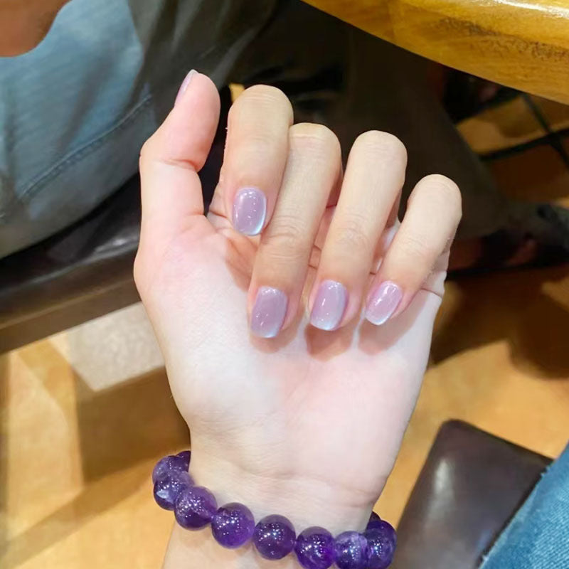 Elegantes Ombre-Nageldesign Karnz