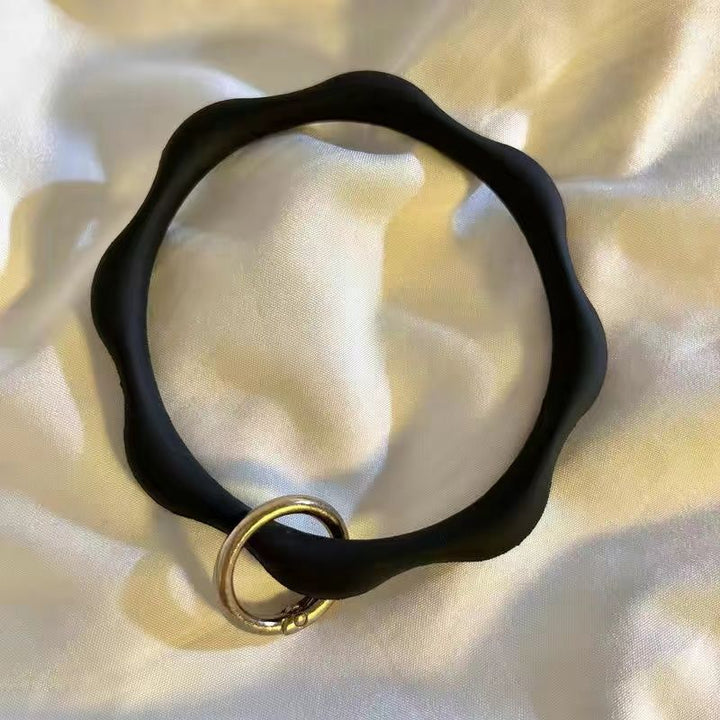 Silicone Handy Halter Ring Karnz