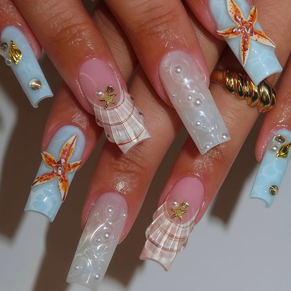 Dekorative Nagelkunst Karnz
