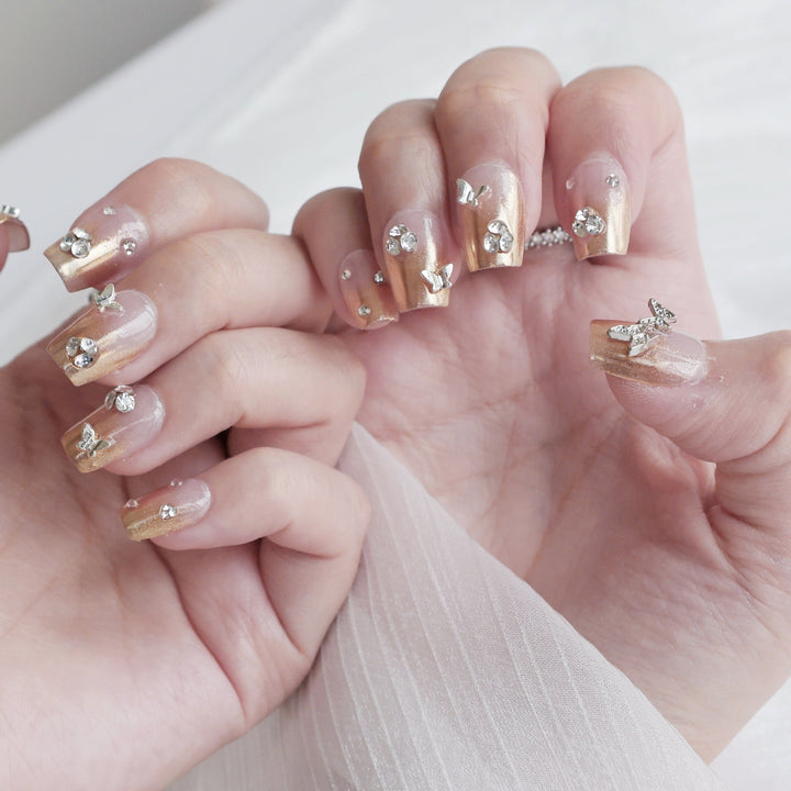 Dekoratives, mit Strass verziertes Press-On-Nagel-Set