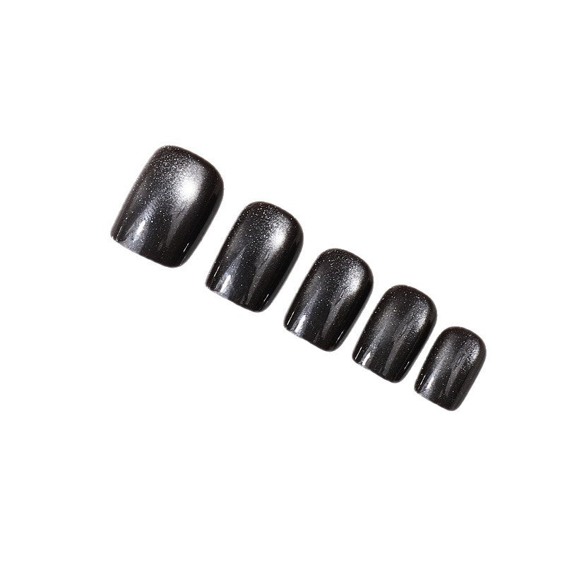 Stylisches Press-On-Nagel-Tips-Set Karnz