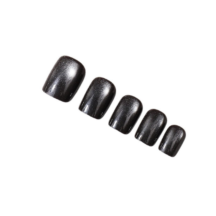 Stylisches Press-On-Nagel-Tips-Set Karnz