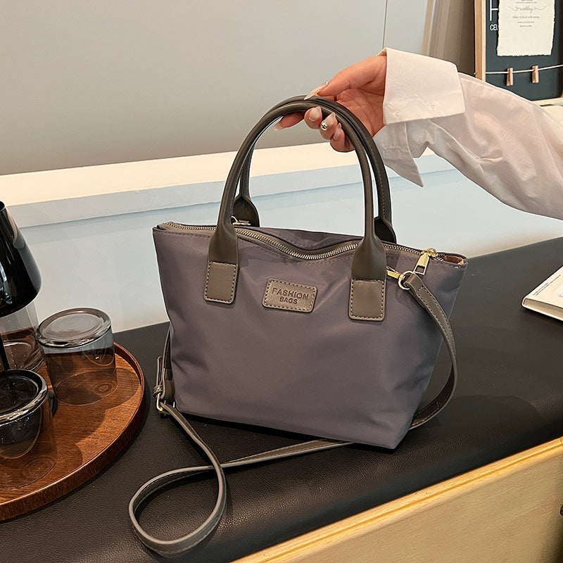 Elegante Strukturierte Handtasche Karnz