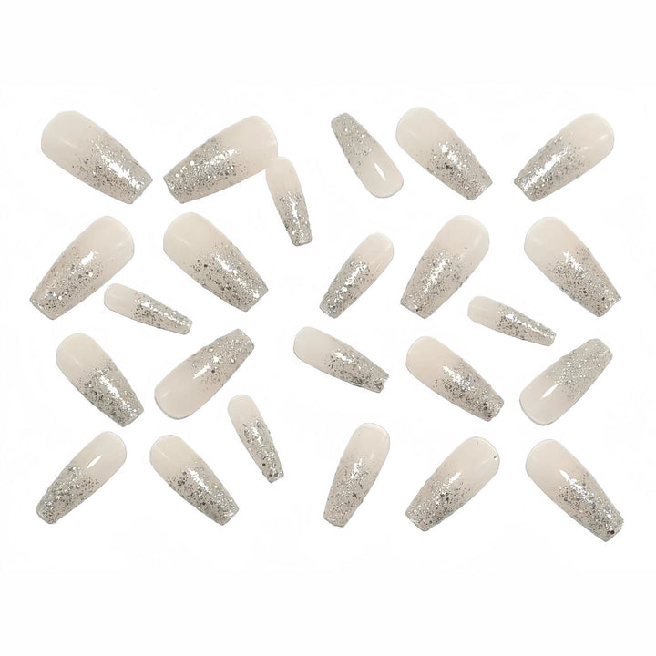 Kunstnägel mit Glitzer-French-Spitze Karnz