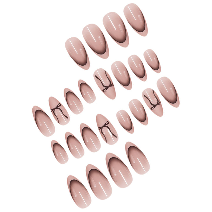Dekoratives Press-On Nagelkunst Set Karnz