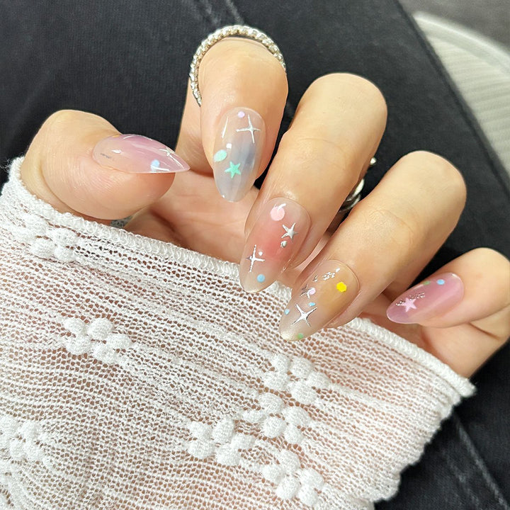 Dekoratives Press-On Nagelkunst Set Karnz