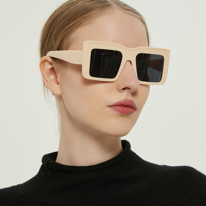Damen quadratische Sonnenbrille mit transparentem Rahmen und UV-Schutz Karnz