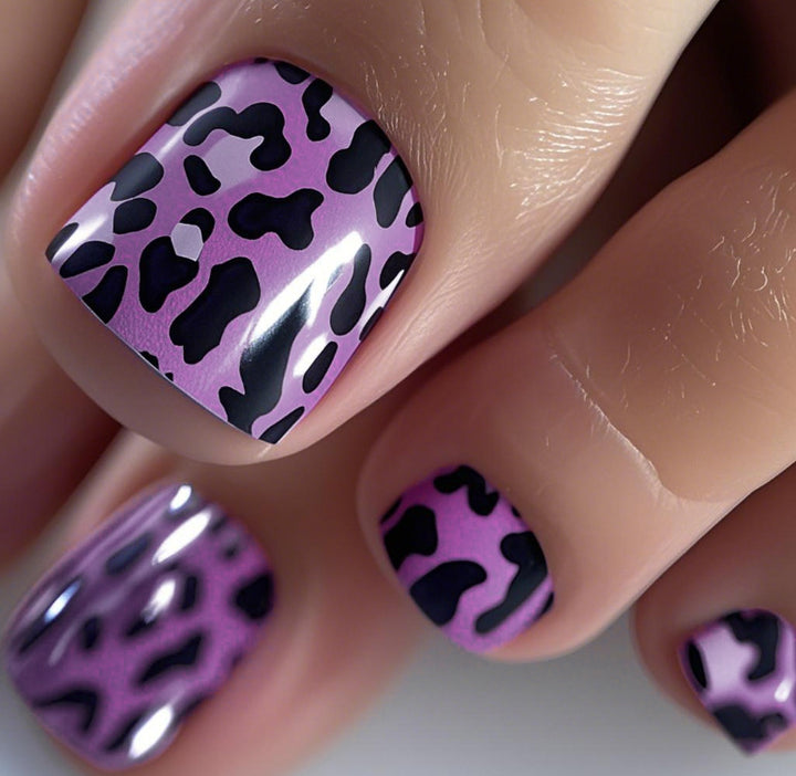 Stylische Leopardenmuster Nagelwickel Karnz
