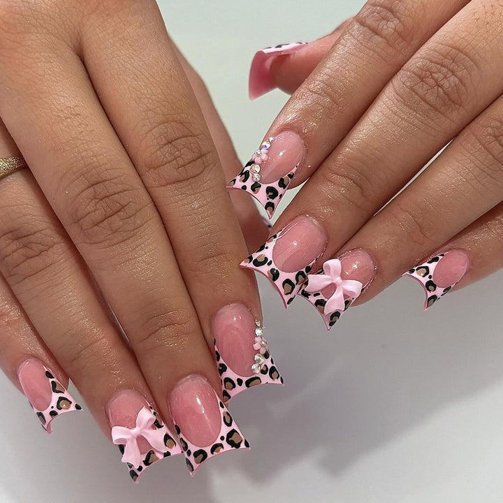 Trendige Tierprint Press-On Nagelset Karnz