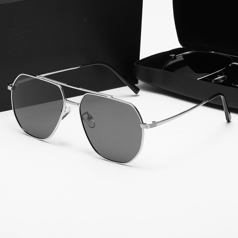 Damen stilvolle Sonnenbrille mit innovativem Metallrahmen Karnz