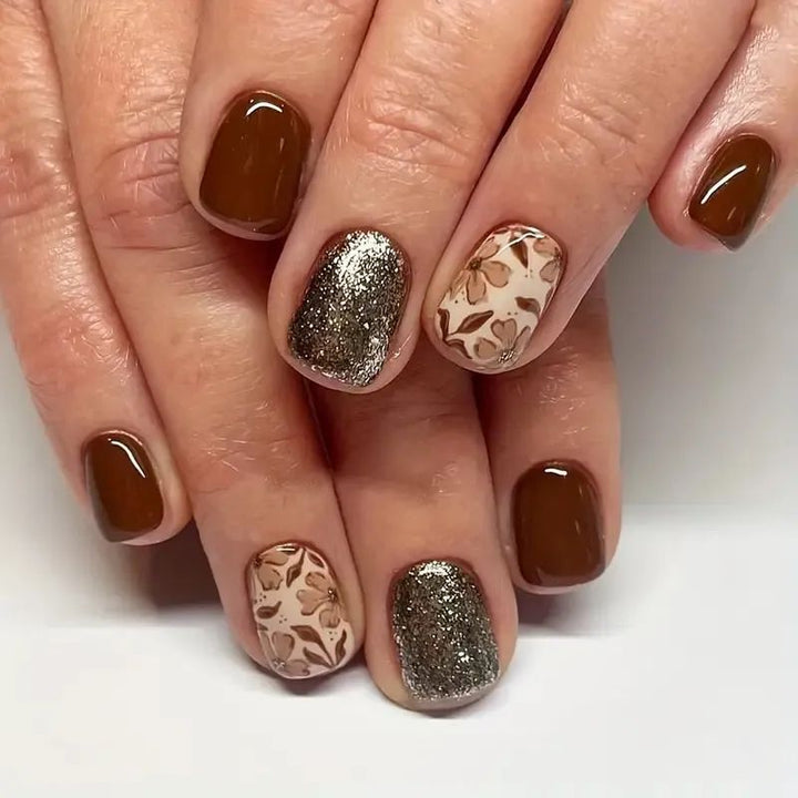 Elegantes Botanisches Nail Art Set Karnz