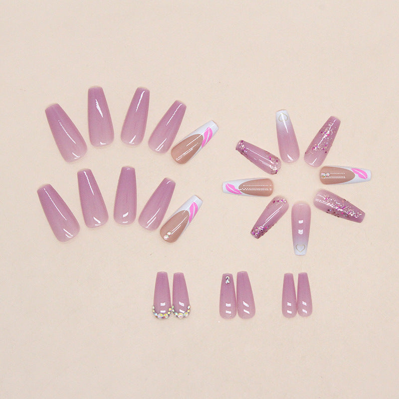 Dekoratives Press-On Nagelkunst Set Karnz