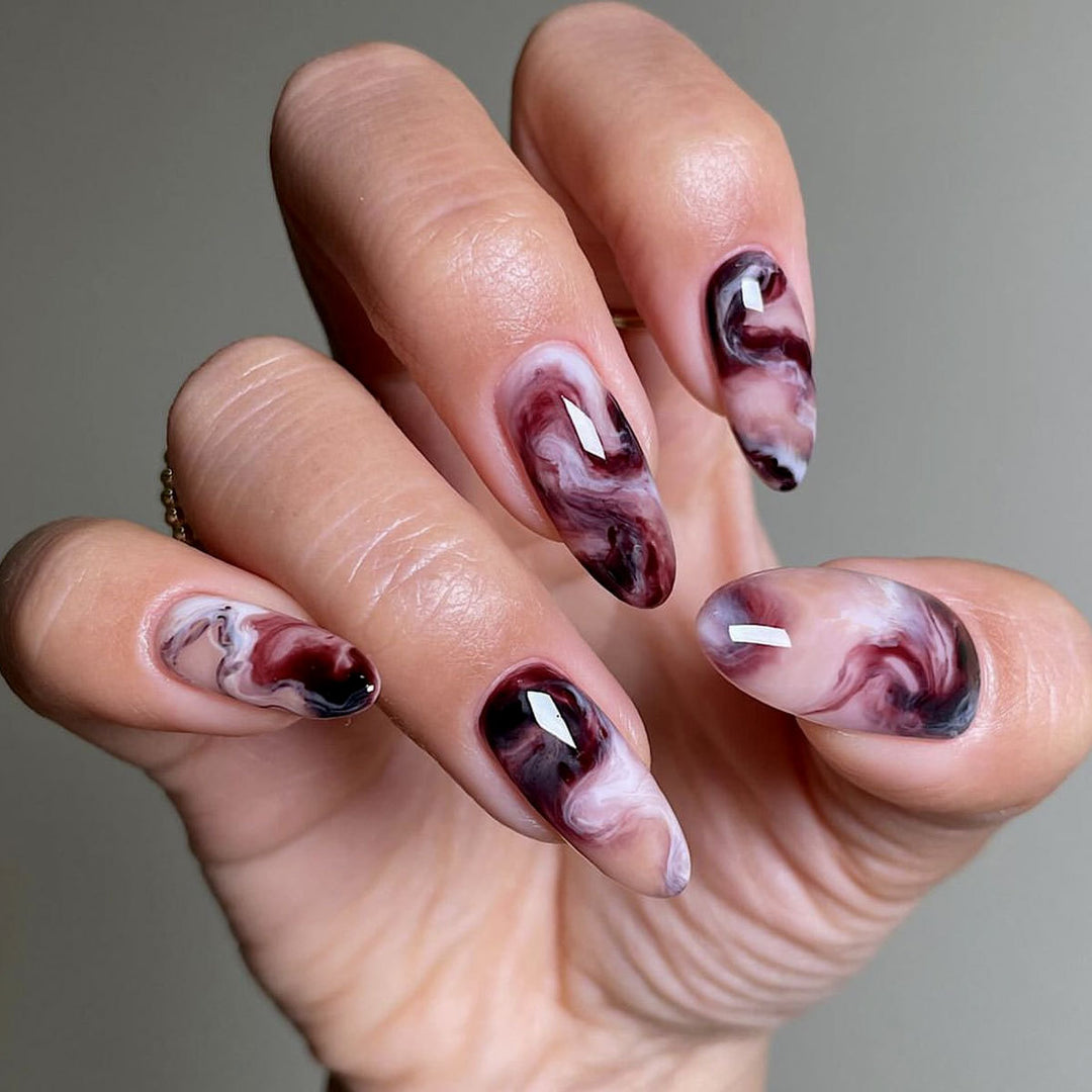 Artistic Gel Nageldesign Karnz