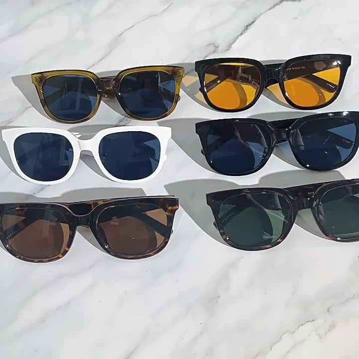 Damen stylische Sonnenbrille im modernen, geometrischen Design Karnz