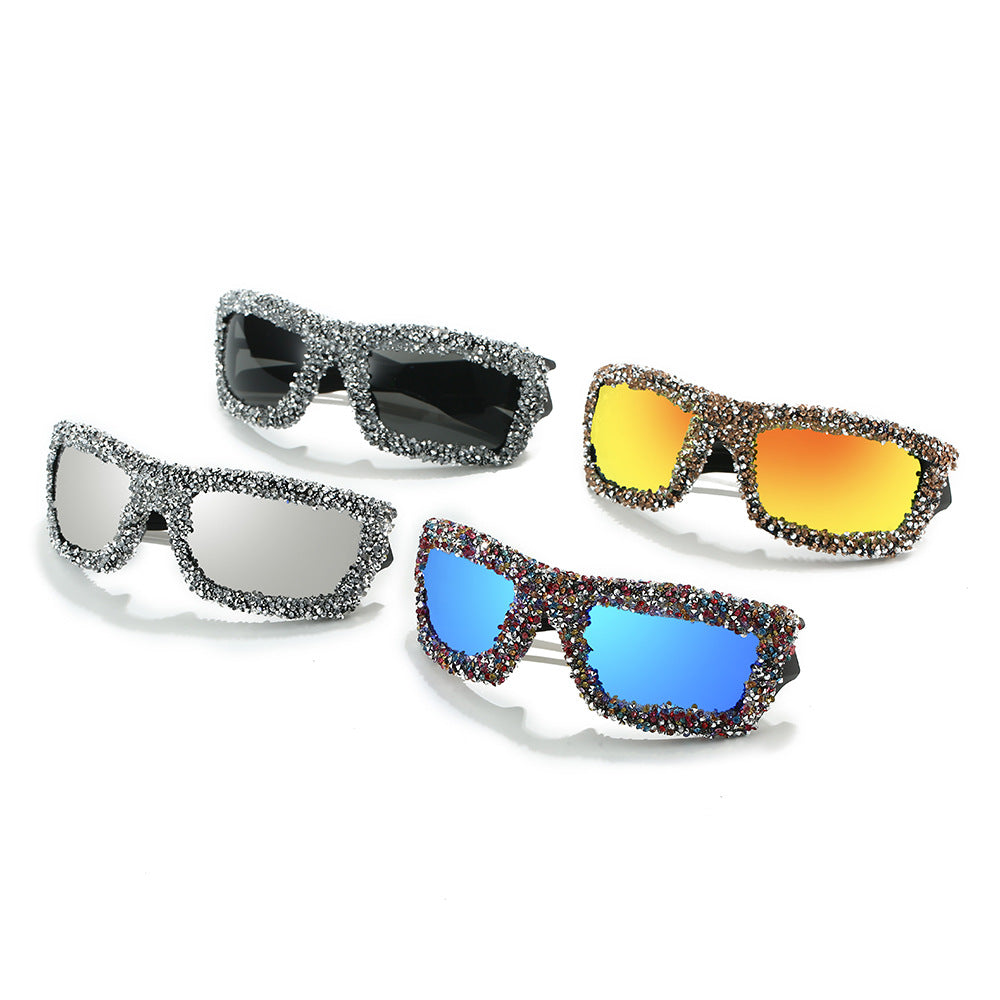 Damen Sportliche Sonnenbrille mit funkelndem Strassrahmen Karnz