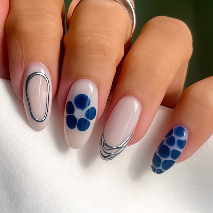 Artistic Nail Design Set mit Pünktchen Karnz