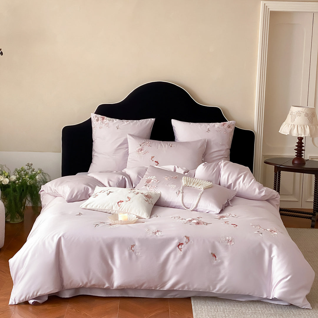 Luxuriöse Baumwollsatin-Bettwäschegarnitur mit floraler Stickerei und Hotelverschluss