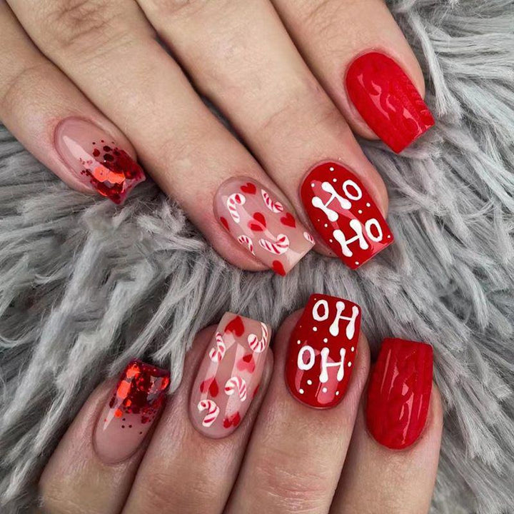 Künstlerische winterliche Nail Art Karnz