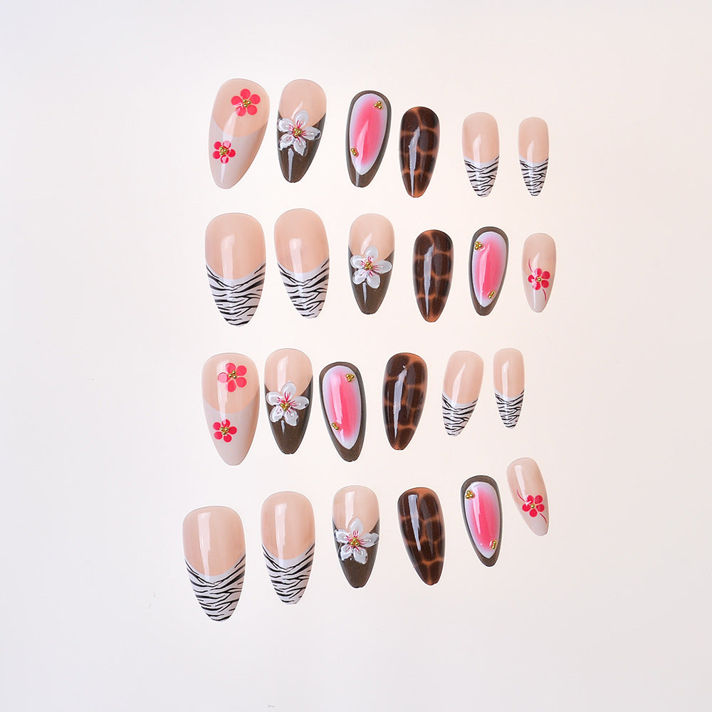 Dekorative Floral Press-On Nagelset Karnz 1787294384