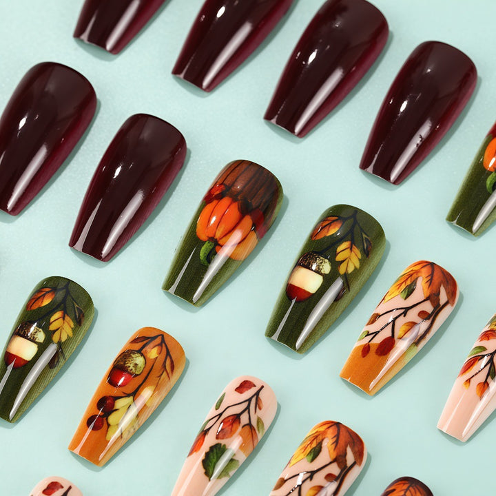 Kreative Kunstnägel im herbstlichen Design Karnz