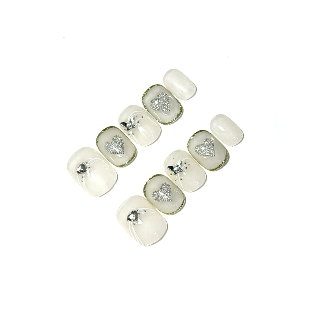 Herz-Verzierte Press-On Nagelset