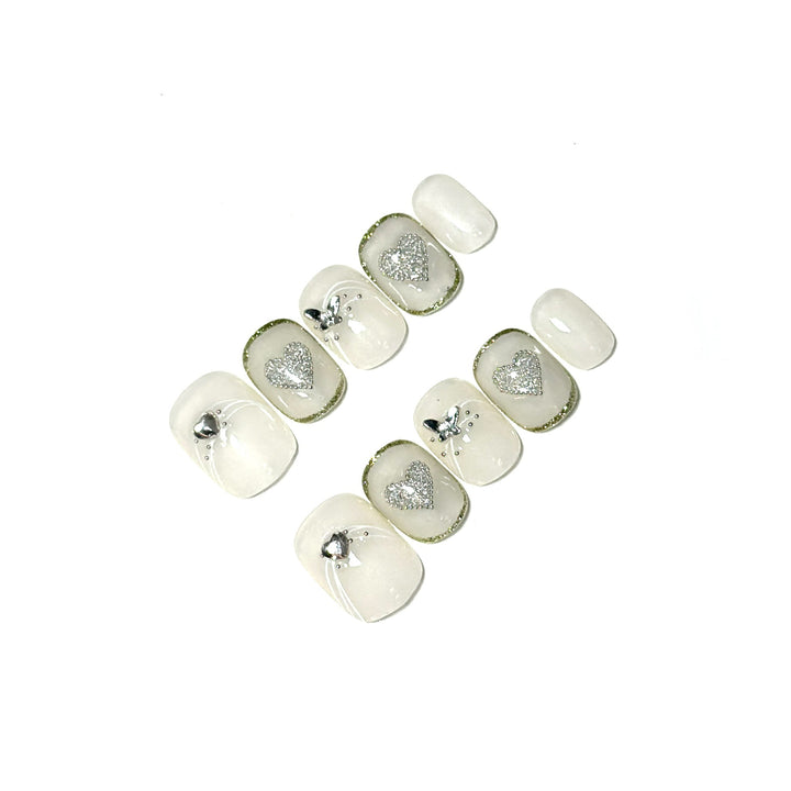 Herz-Verzierte Press-On Nagelset