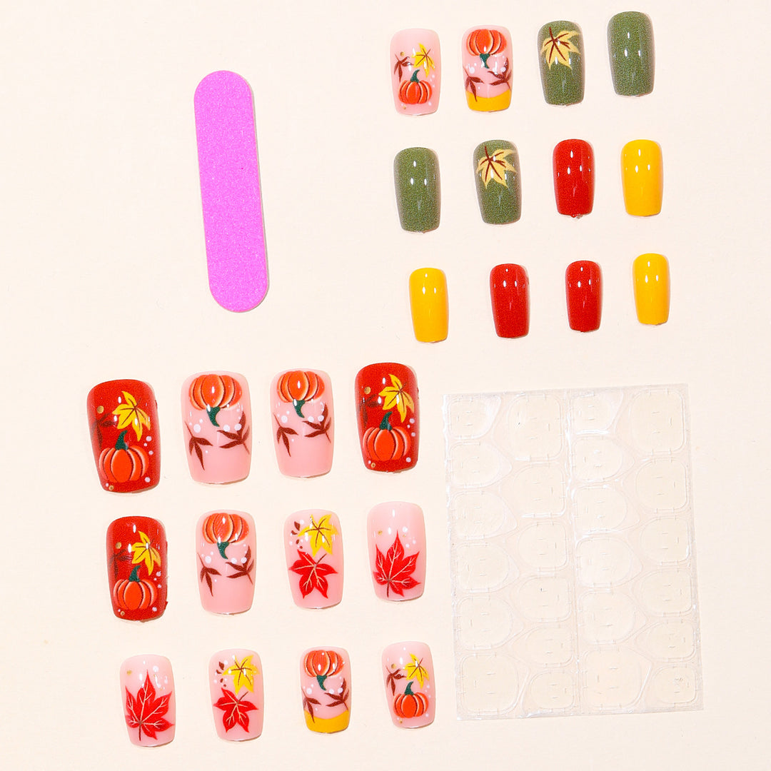 Künstlerisches saisonales Nagelkunstdesign Karnz