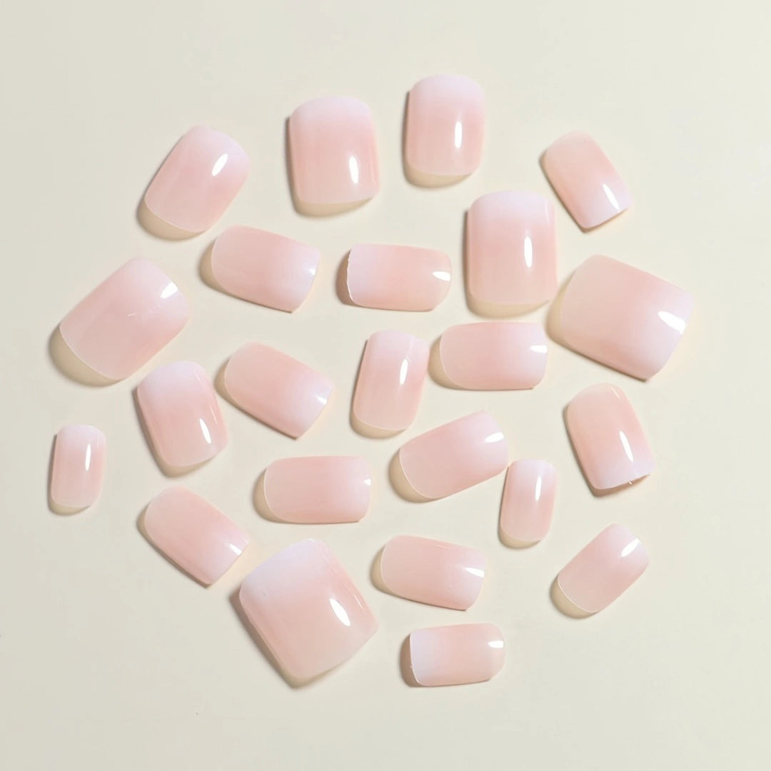 Glänzendes Press-On Nagelset Karnz