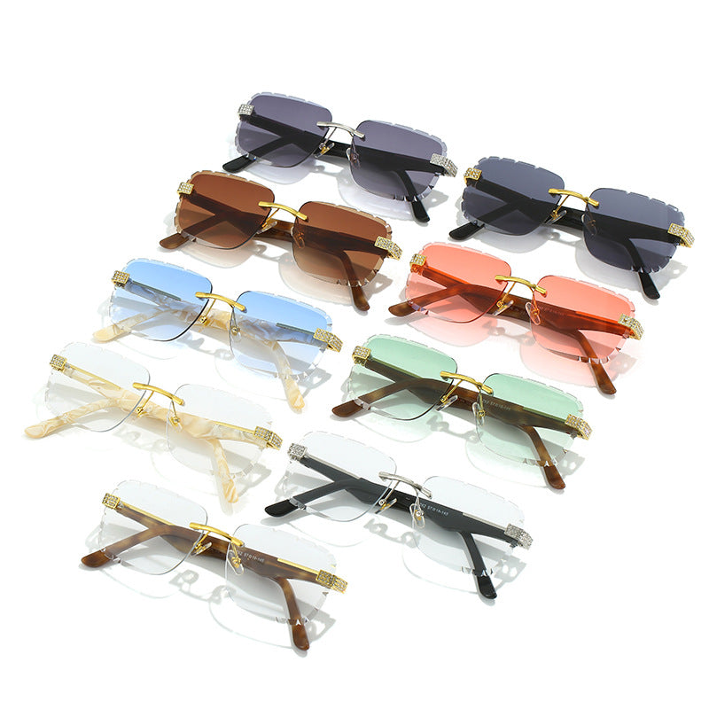 Damen Modische Sichtbrille mit luxuriösen Akzenten Karnz