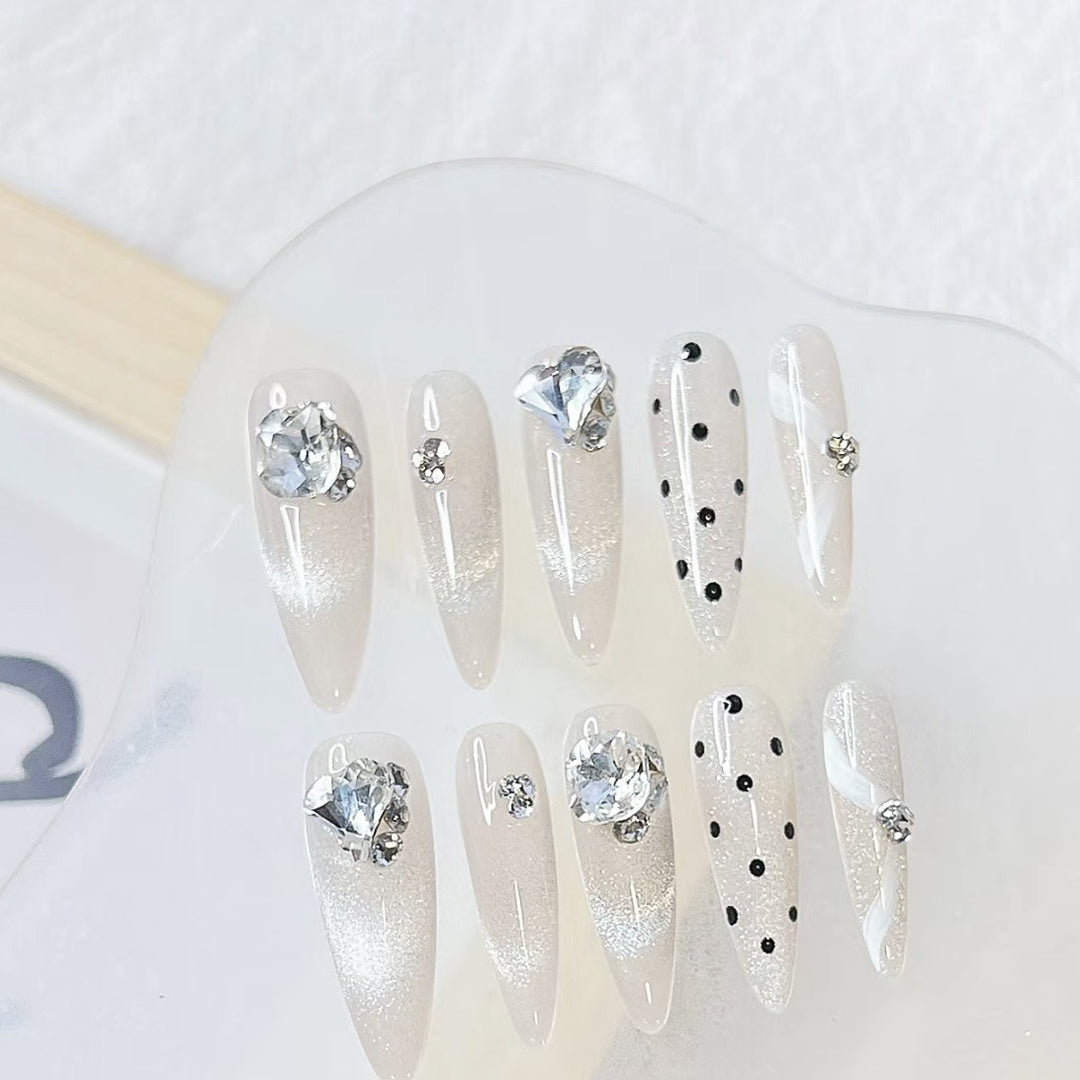 Kristall-besetztes Press-On Nagelset