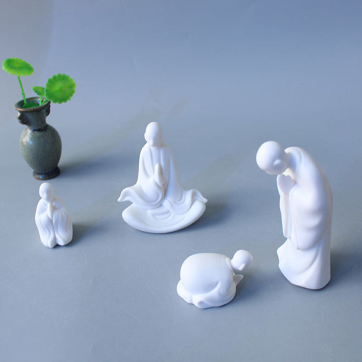 Dekorative Porzellanfigur Karnz