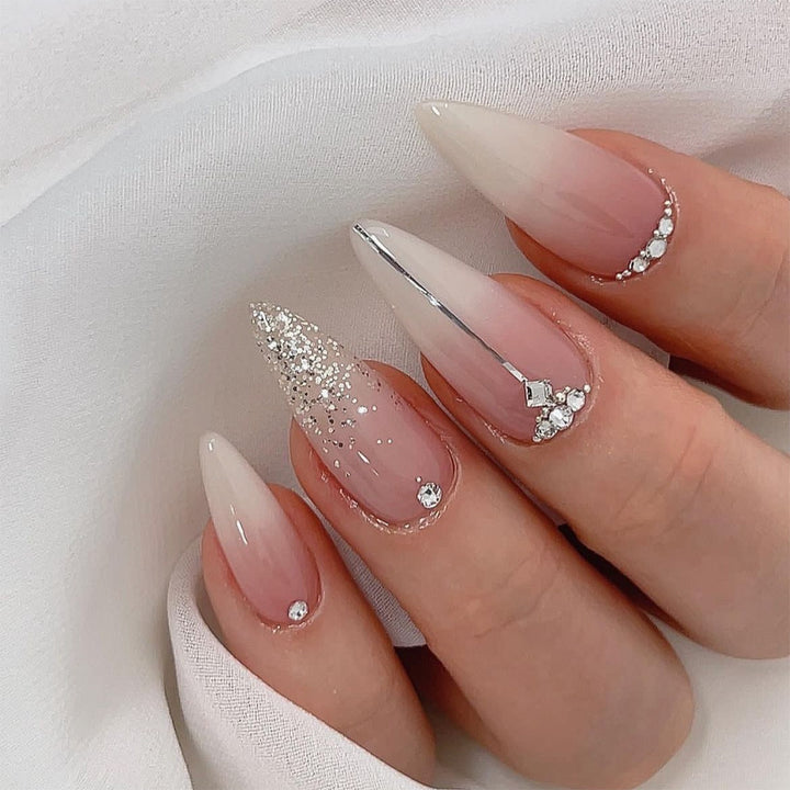 Glamouröse Press-On Nagelkollektion Karnz