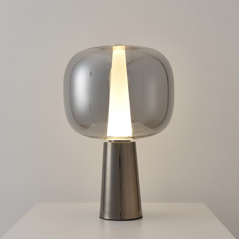 Moderne Minimalistische Stehlampe mit Transparentem Sockel