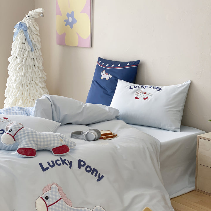 Gestepptes Kinder-Bettwäscheset mit Pony‑Applikationen und Kuschelstruktur