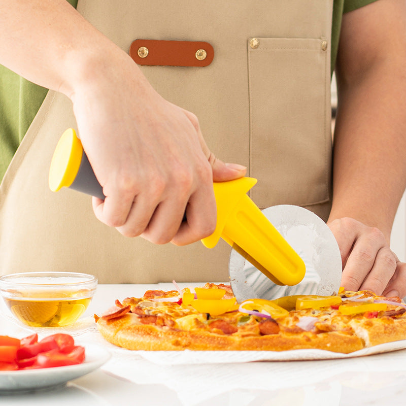 Ergonomischer Pizzaschneider mit Sicherheitsmechanismus Karnz