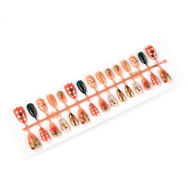Kreatives Erdbeer-Themen Press-On Nagelkunst Set