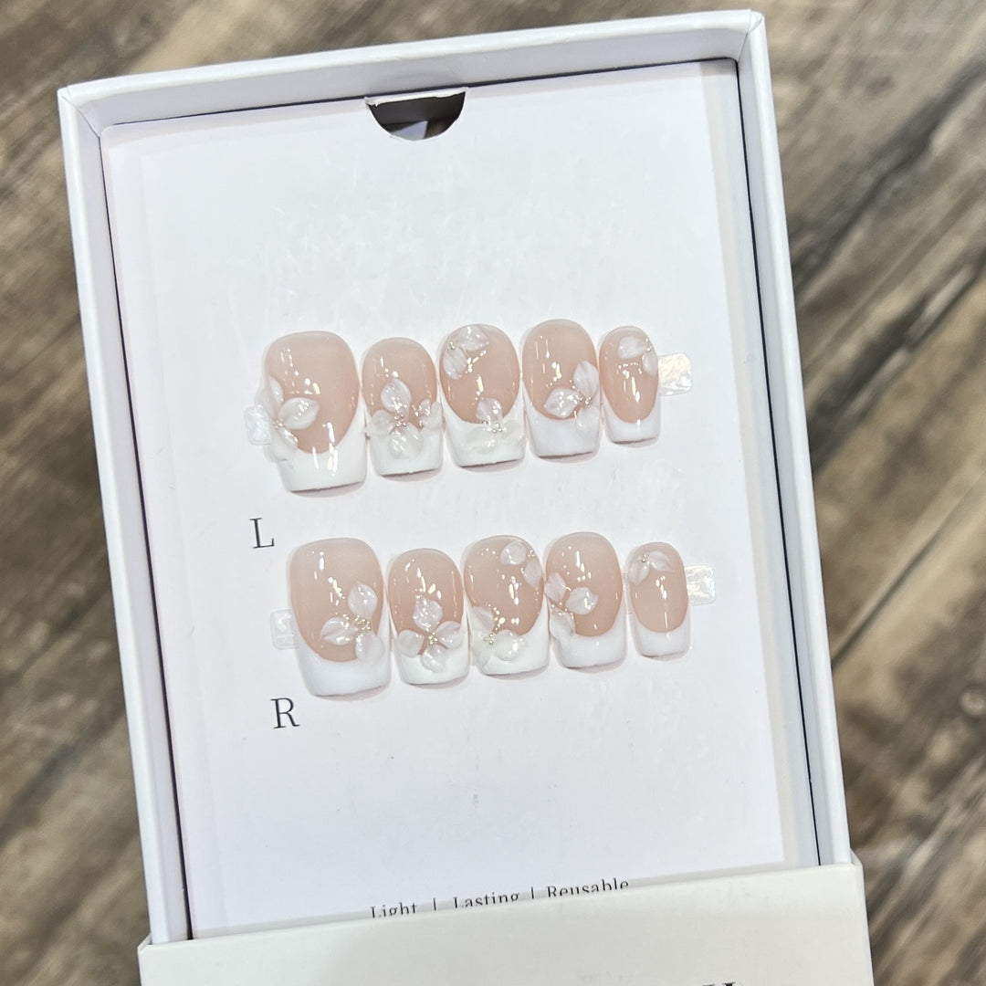 Dekorativer Floral Stiletto Press-On Nail Set Karnz