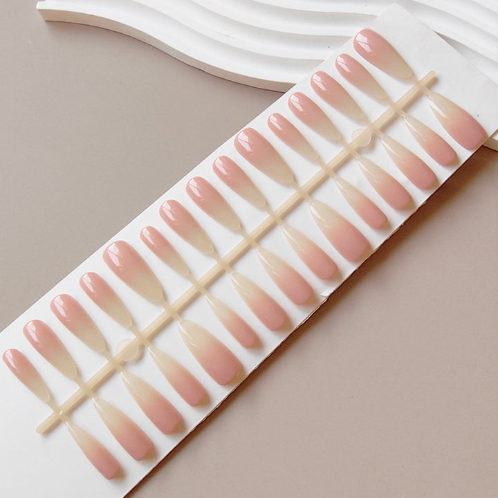 Künstliche Nude-Fingernägel Im Eleganten Ombre-Look Karnz